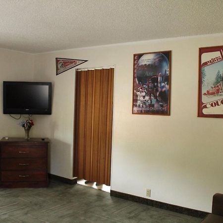 American Travel Inn Pullman Εξωτερικό φωτογραφία